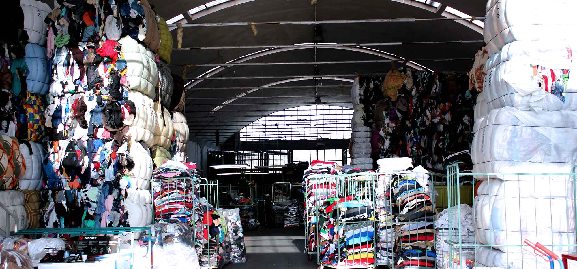 Abbigliamento usato al kg 2025